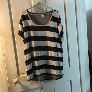 Lularoe 3xl shirt.